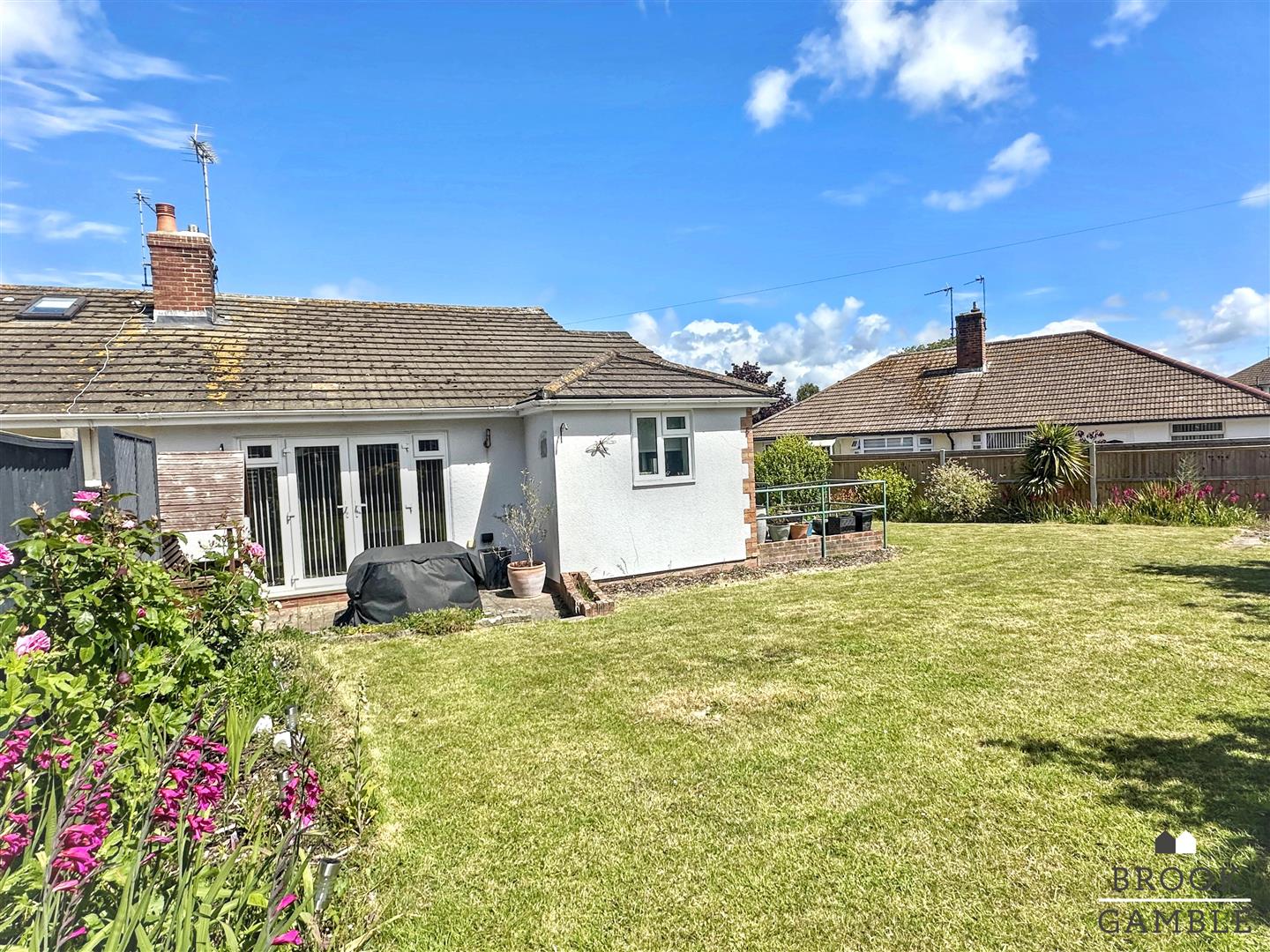 2 Bedroom Bungalow. Gorringe Close in Eastbourne, East Sussex 16